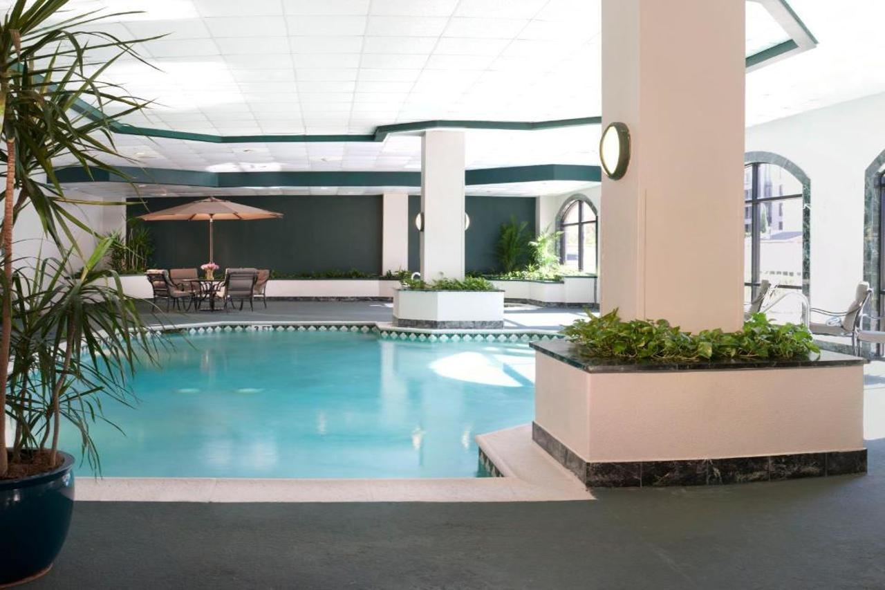 Embassy Suites By Hilton Houston Near The Galleria Exterior foto